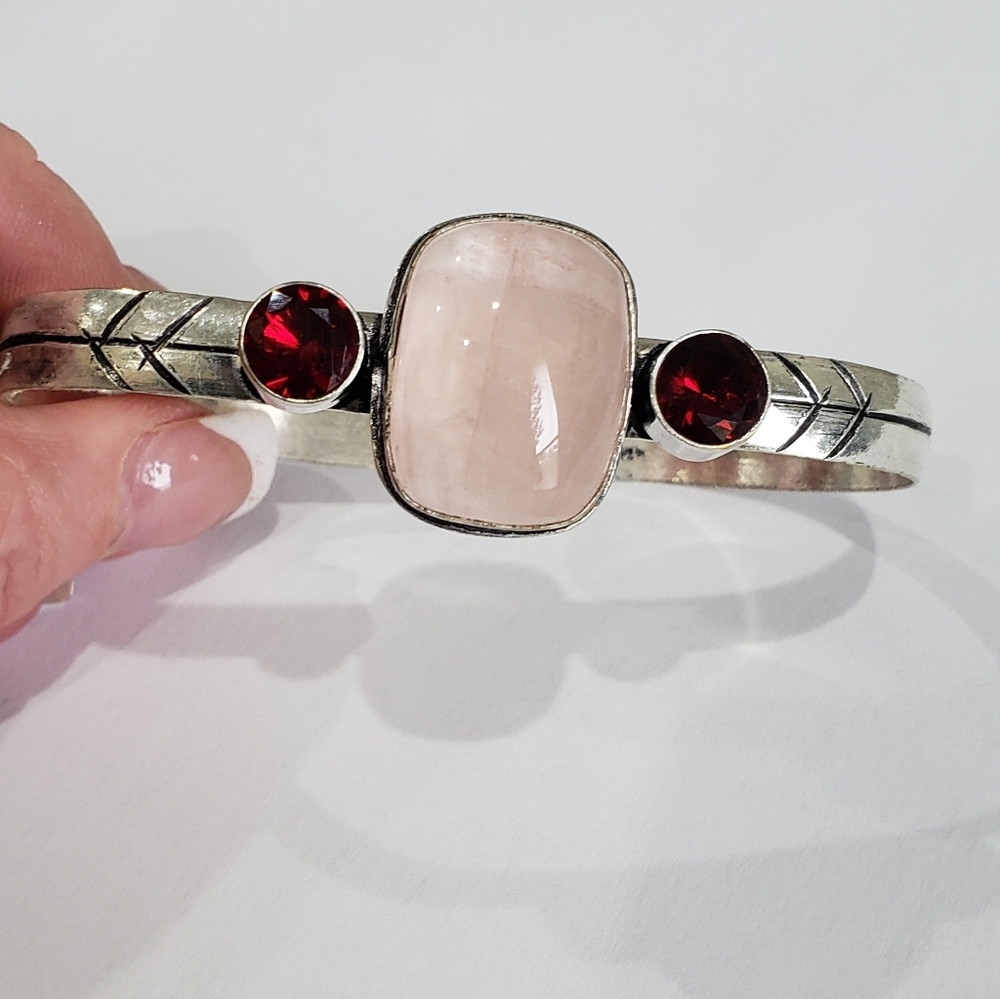 Beautiful Handmade Pink Solar Quartz Garnet 925 Bangle Bracelet - Picture 10 of 12
